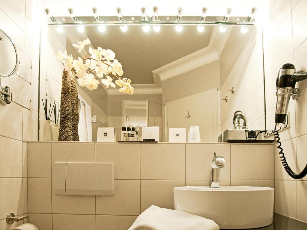 Amethyst Hotel Garni Lueneburg Deutsch Evern Oda fotoğraf